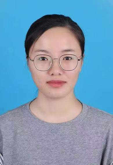 2025级硕士李婧
